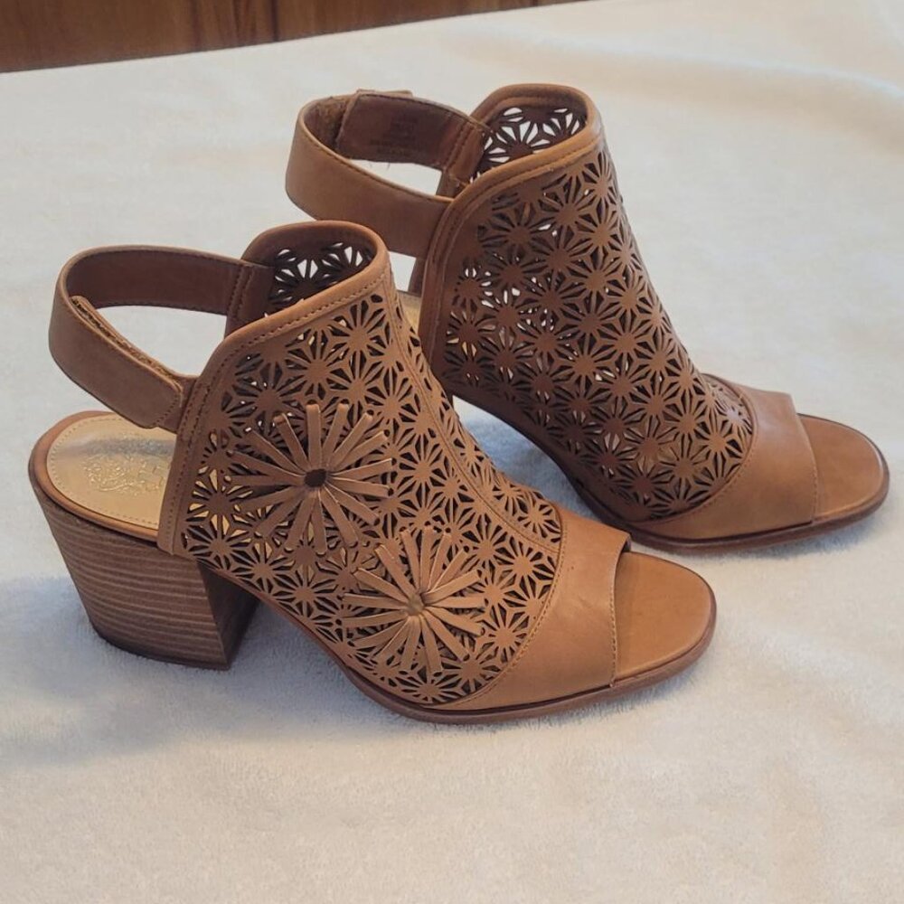 Women's Vince Camuto Kalison Leather Sandal Size 10 Color is called Brick